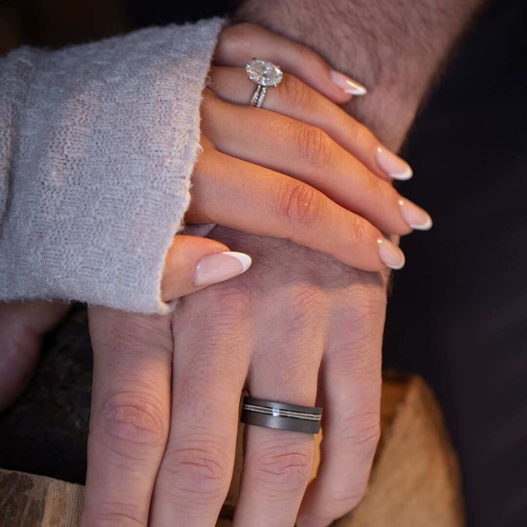The Resonant – Gun Metal Titanium Ring With Guitar String (8mm)