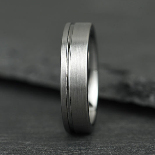The Axis - Brushed Silver Tungsten Ring (4mm, 6mm)