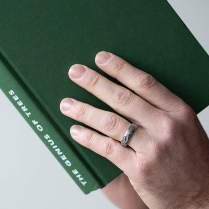 The Meridian – Polished Silver Tungsten Ring (6mm)