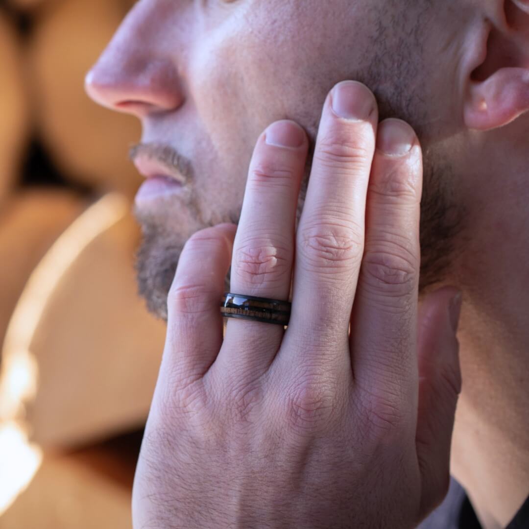 The Cask – Black Tungsten Ring With Walnut Wood Veneer (8mm)