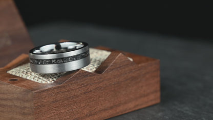 The Eclipse – Silver Smooth Tungsten Ring With Crushed Meteorite Inlay (8mm)